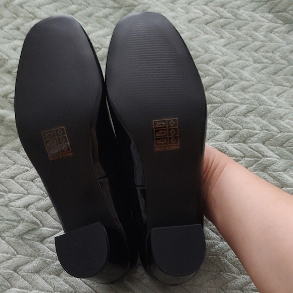 OFFER PLS! Journee Collection Black Heels - Picture 5 of 12